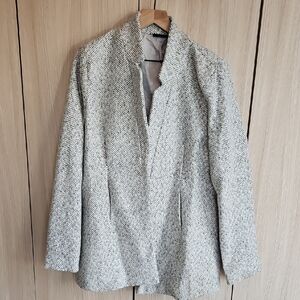 Vici Women's Black and White Herringbone Blazer